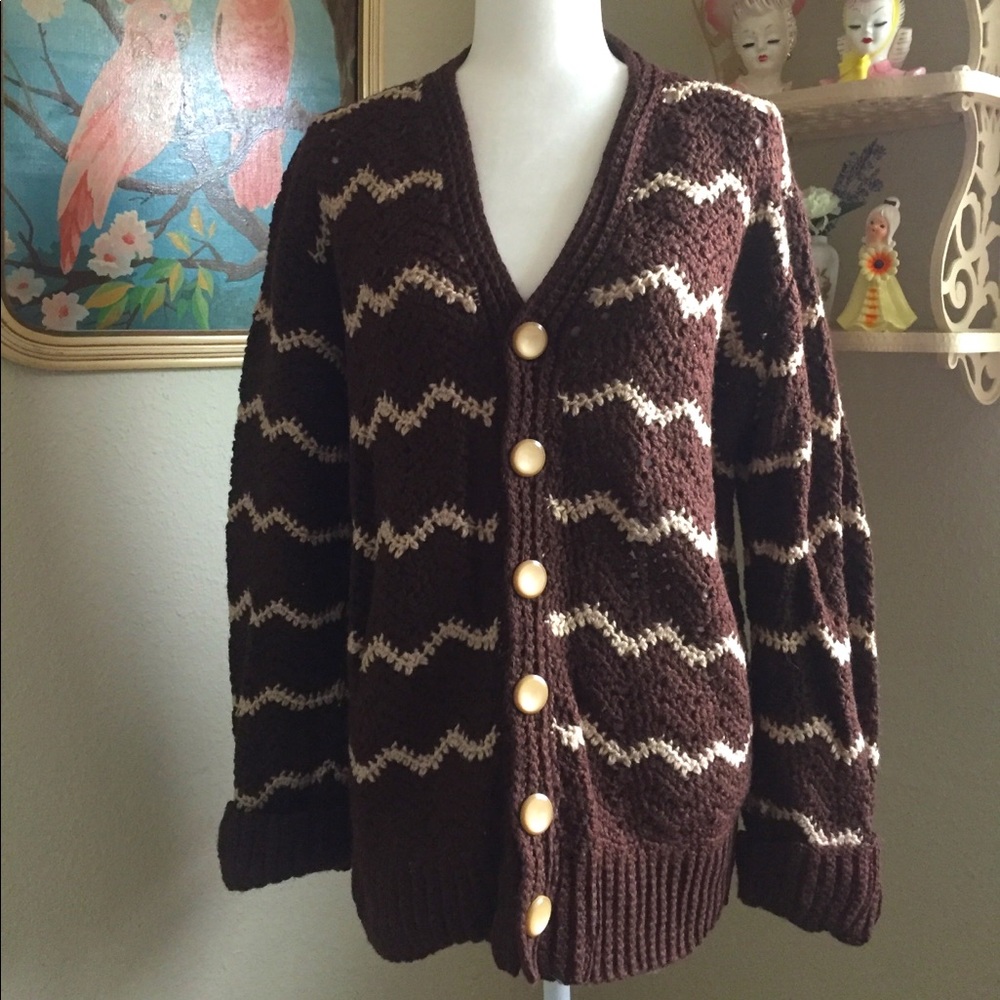 1970’s Brown Knit Cardigan w/ Chevron Pattern